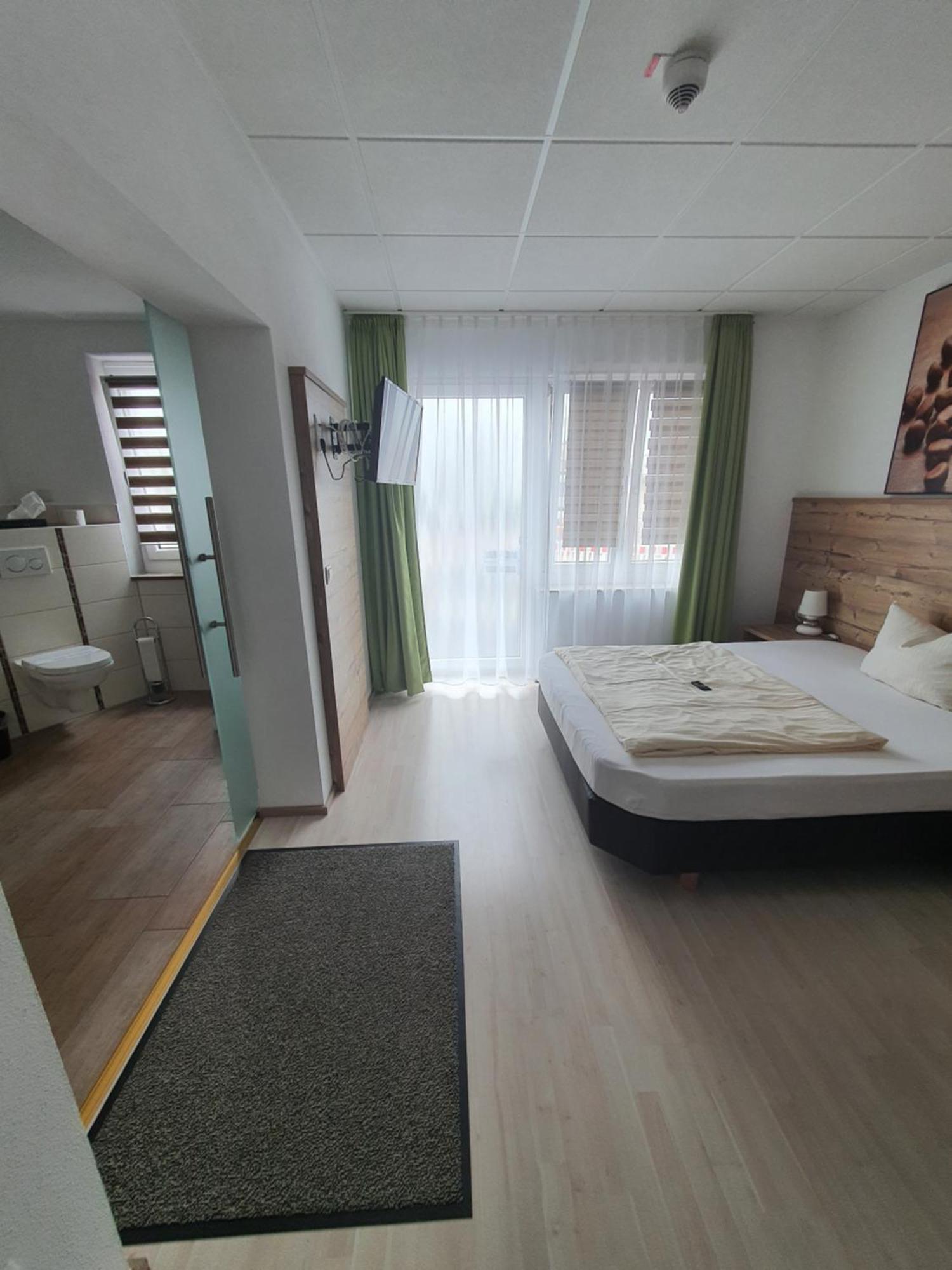 Отель Fraenkischer Hof --- In --- Schlabecks Fraenkischer Hof